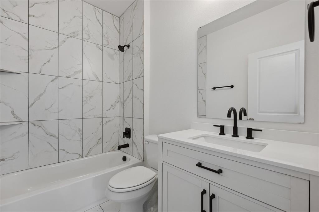 Fort Worth, Texas 76104, United States, 4 Bedrooms Bedrooms, ,3 BathroomsBathrooms,Residential,Active,22676