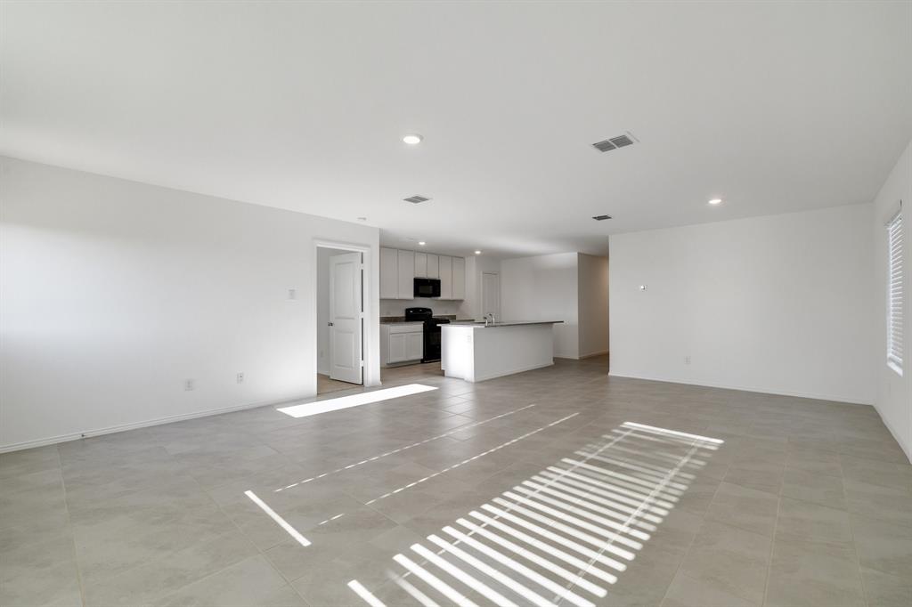 LINDEN HILLS PHASE 3 - Residential Lease