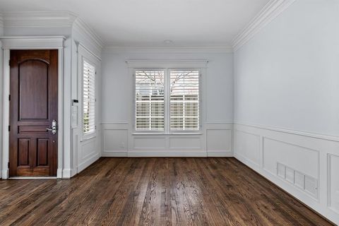 Tiny photo for 4318 University Boulevard, University Park, TX 75205 (MLS # 21112620)