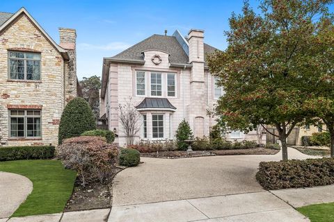 Photo of 4318 University Boulevard, University Park, TX 75205 (MLS # 21112620)