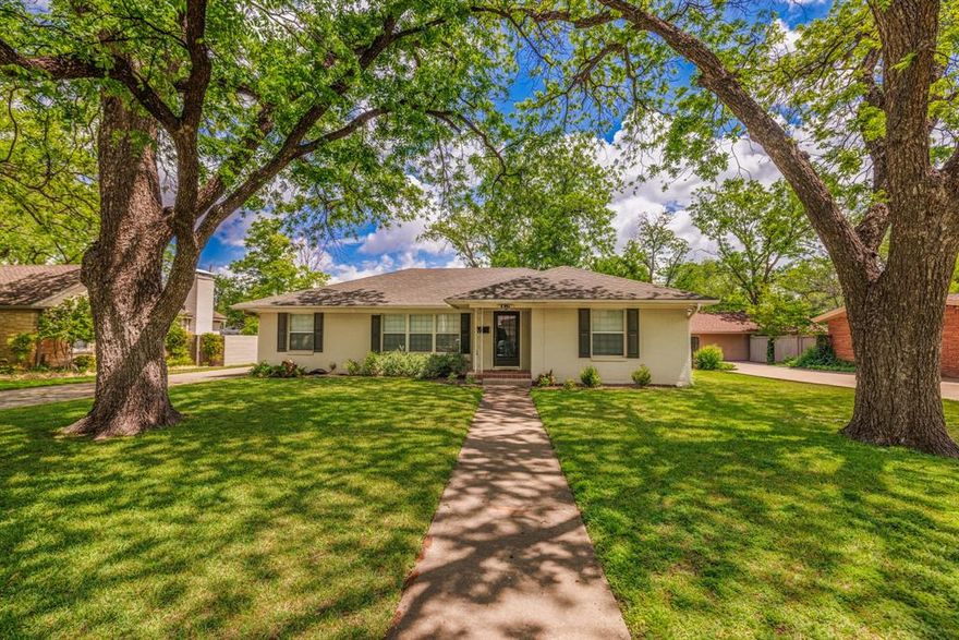 Charming and well-maintained 3 bedroom, 2 bathroom home nestled in an established neighborhood filled with beautiful mature trees. This inviting property offers two dining areas, perfect for hosting gatherings or enjoying everyday meals with ease. The kitchen features granite countertops, ample cabinet space, and a functional layout ideal for cooking and entertaining. Outside, you’ll find a detached garage along with additional storage space, giving you plenty of room for tools, hobbies, or seasonal items. Located just moments from Elm Creek, this home provides a peaceful setting with convenient access to nearby outdoor recreation. Plus new microwave & water heater! A wonderful opportunity to enjoy comfort, space, and a great location all in one!
