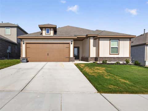 Photo of 905 Cawthorne Trail, Fort Worth, TX 76108 (MLS # 21345765)