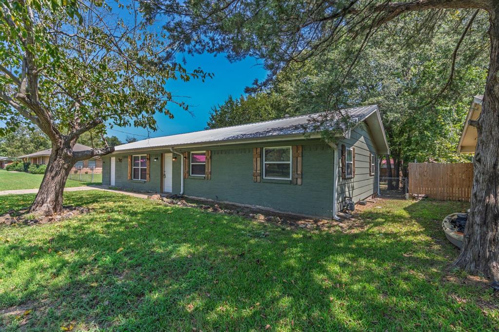 W J Newcomb #2 - Residential