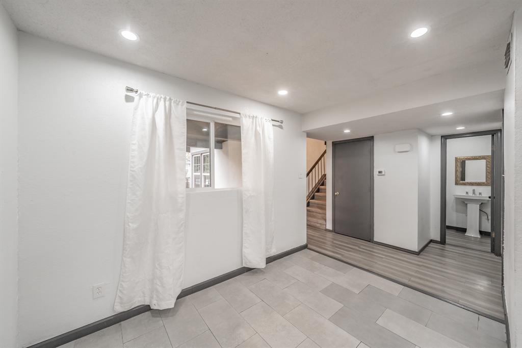 Nantucket Village - Residential