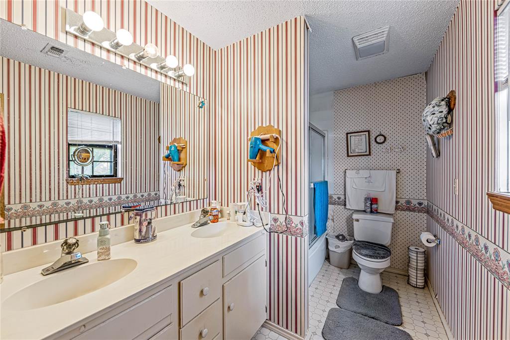 J. M. A. Ruiz - Farm