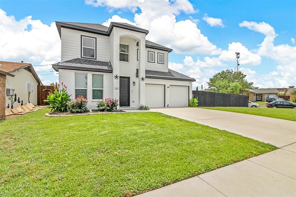 Photo of 610 Parker Circle, Garland, TX 75040 (MLS # 21215470)