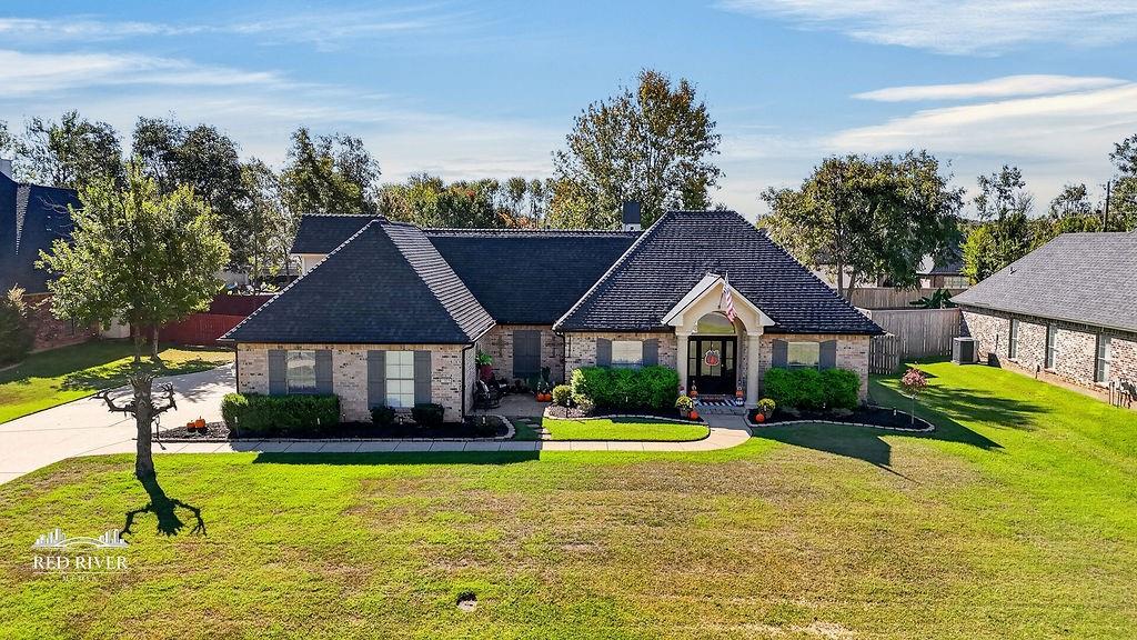 Photo of 1020 Fawn Hollow, Bossier City, LA 71111 (MLS # 21421494)