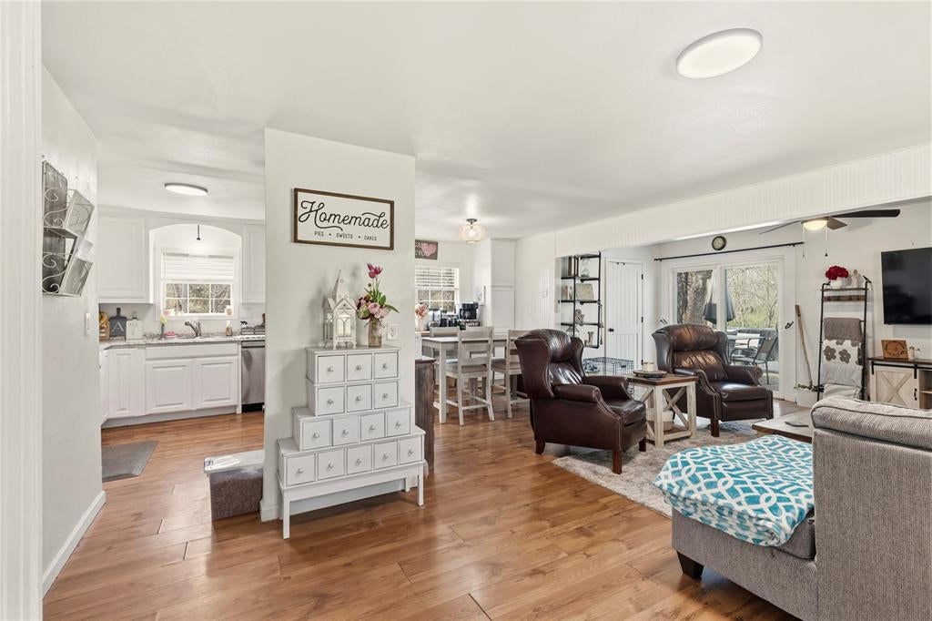 785 Trail Road