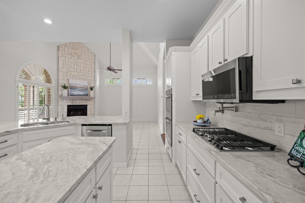 608 Regency Crossing