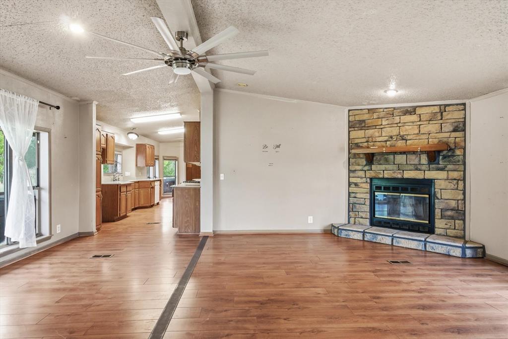 A100412-A0412 J Garrett - Residential