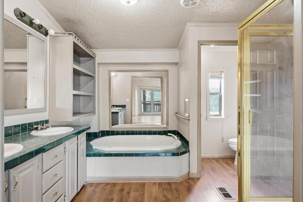 A100412-A0412 J Garrett - Residential
