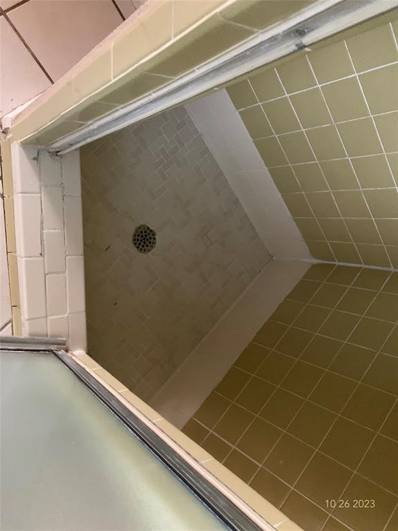 Benbrook Lakeside Add - Residential Lease