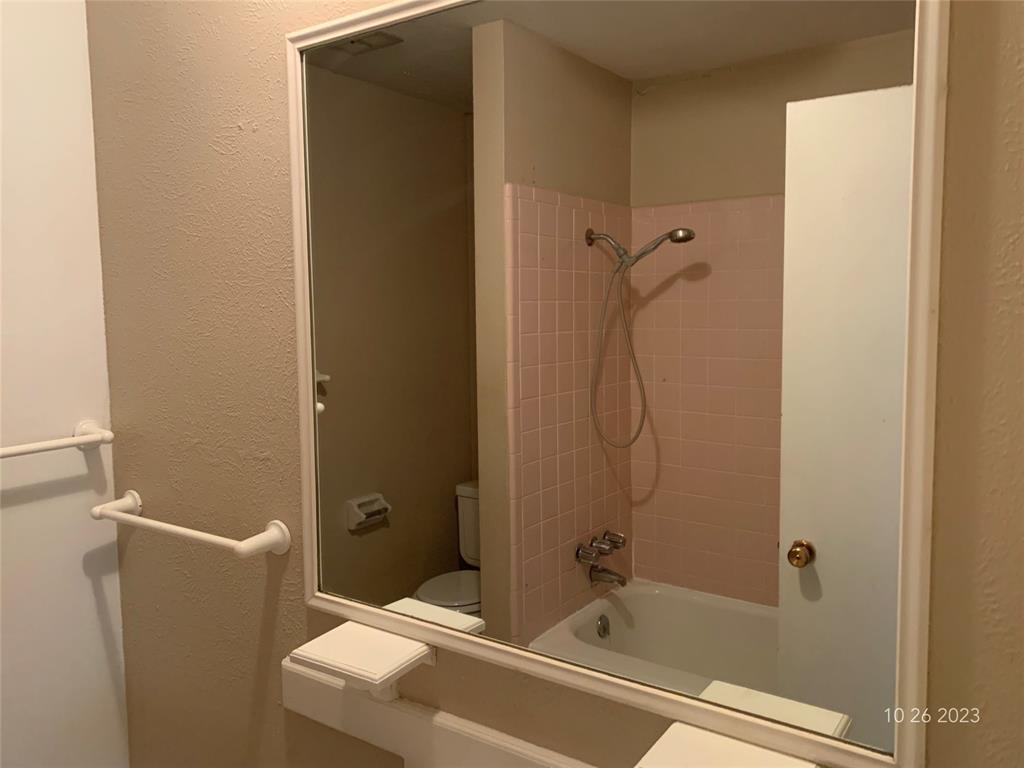 Benbrook Lakeside Add - Residential Lease