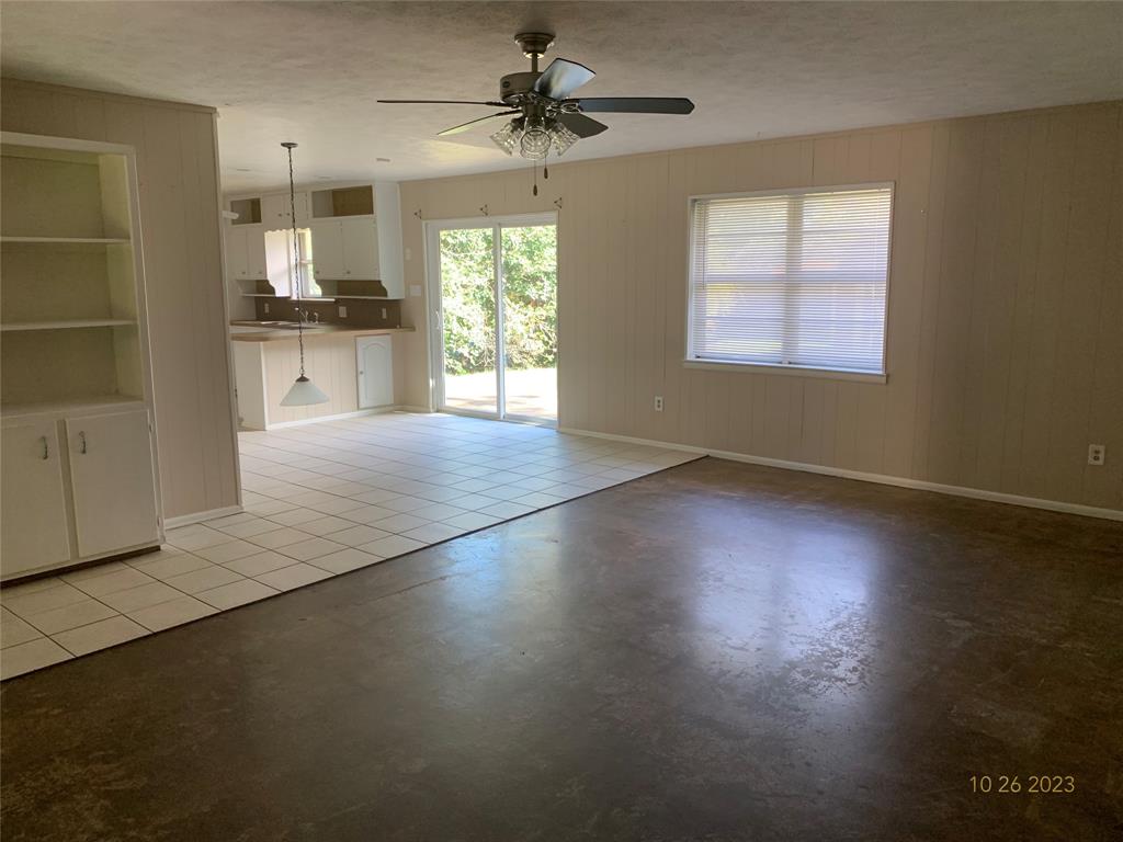 Benbrook Lakeside Add - Residential Lease