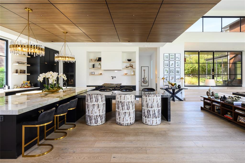 Daseke 02 - Residential