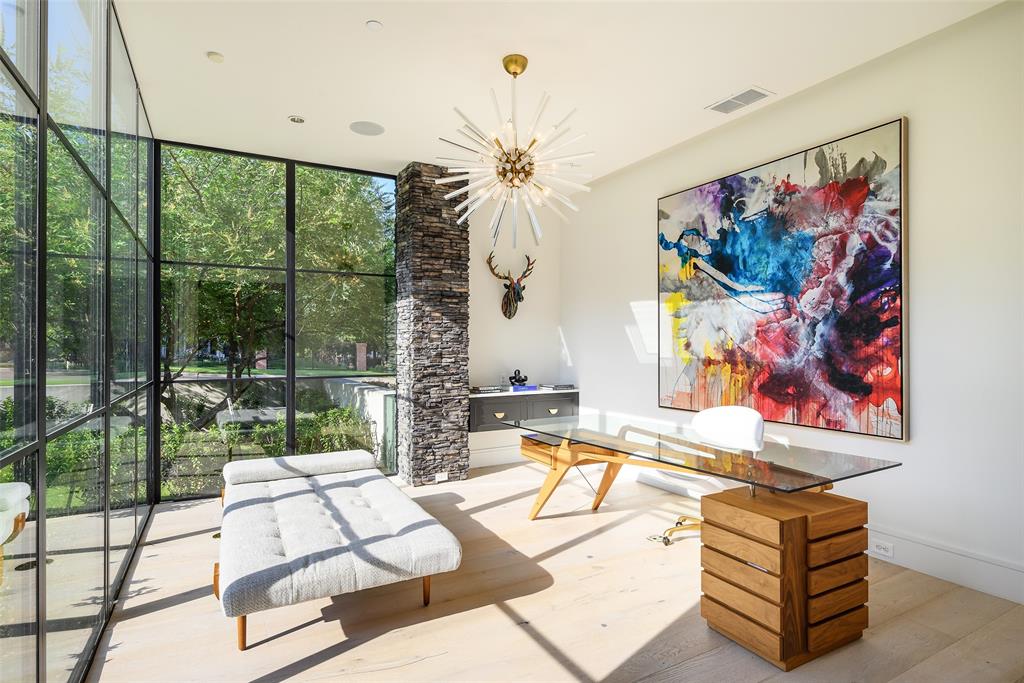 Daseke 02 - Residential