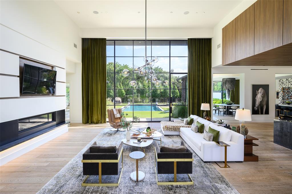 5530 Celestial Road