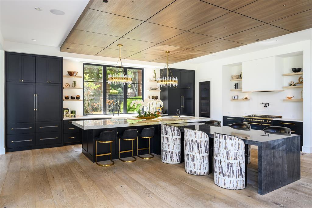 Daseke 02 - Residential