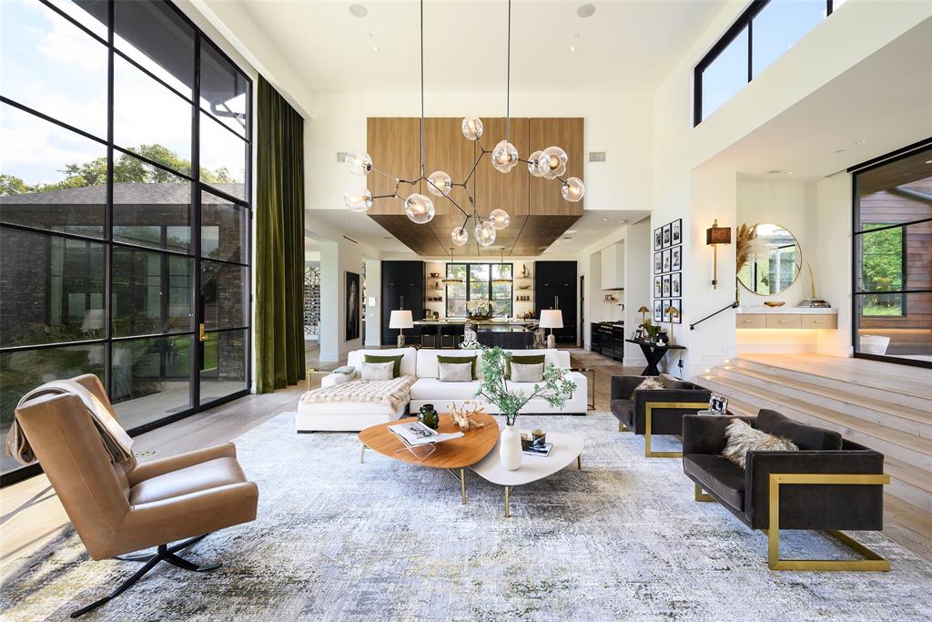 Daseke 02 - Residential