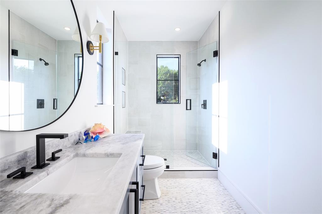 Daseke 02 - Residential