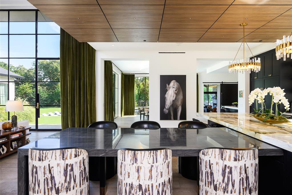 Daseke 02 - Residential