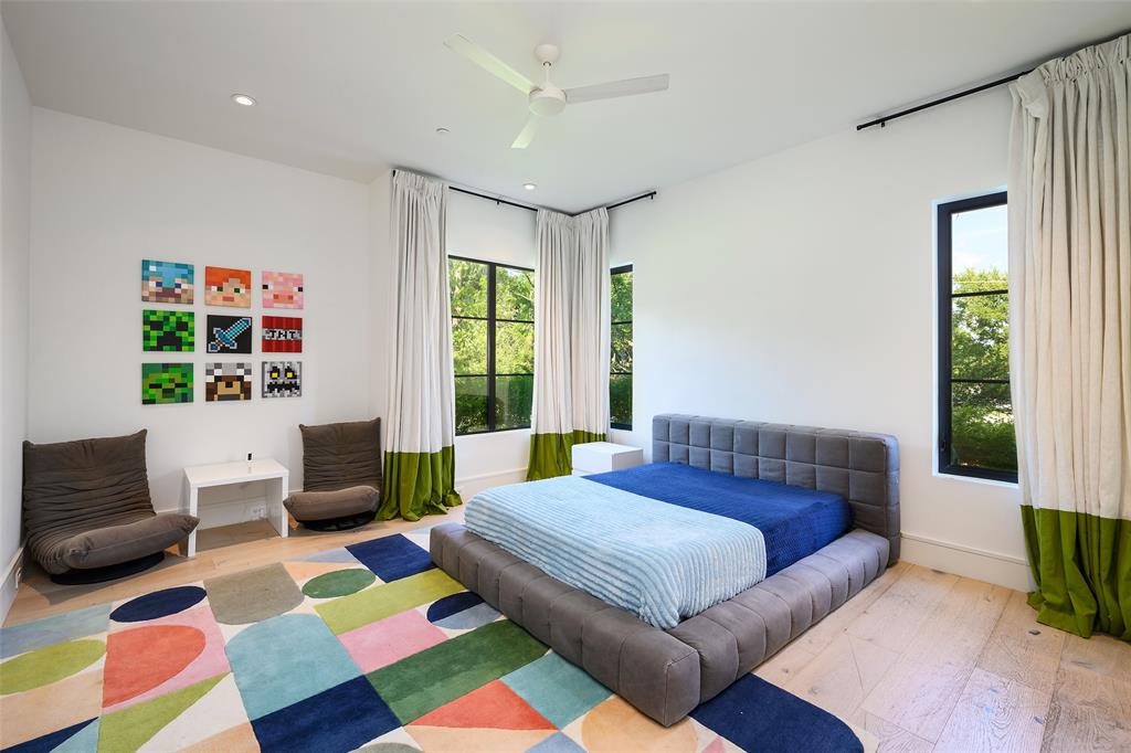 Daseke 02 - Residential