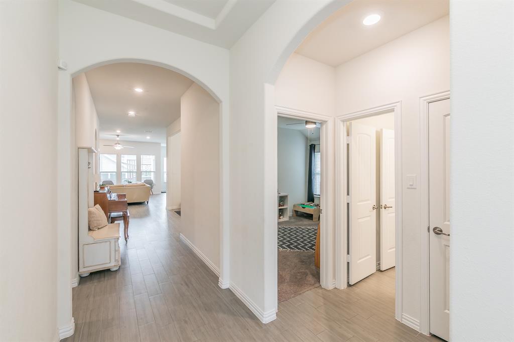 1661 Victoria Drive