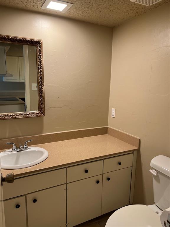 Mistletoe Heights Add - Residential Lease