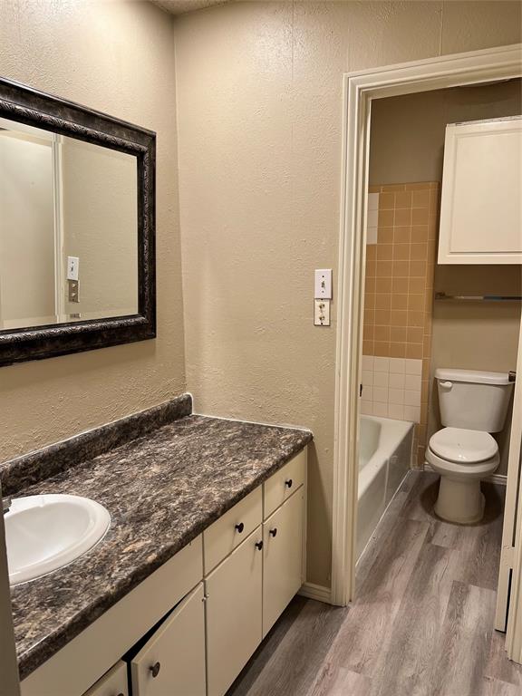 Mistletoe Heights Add - Residential Lease