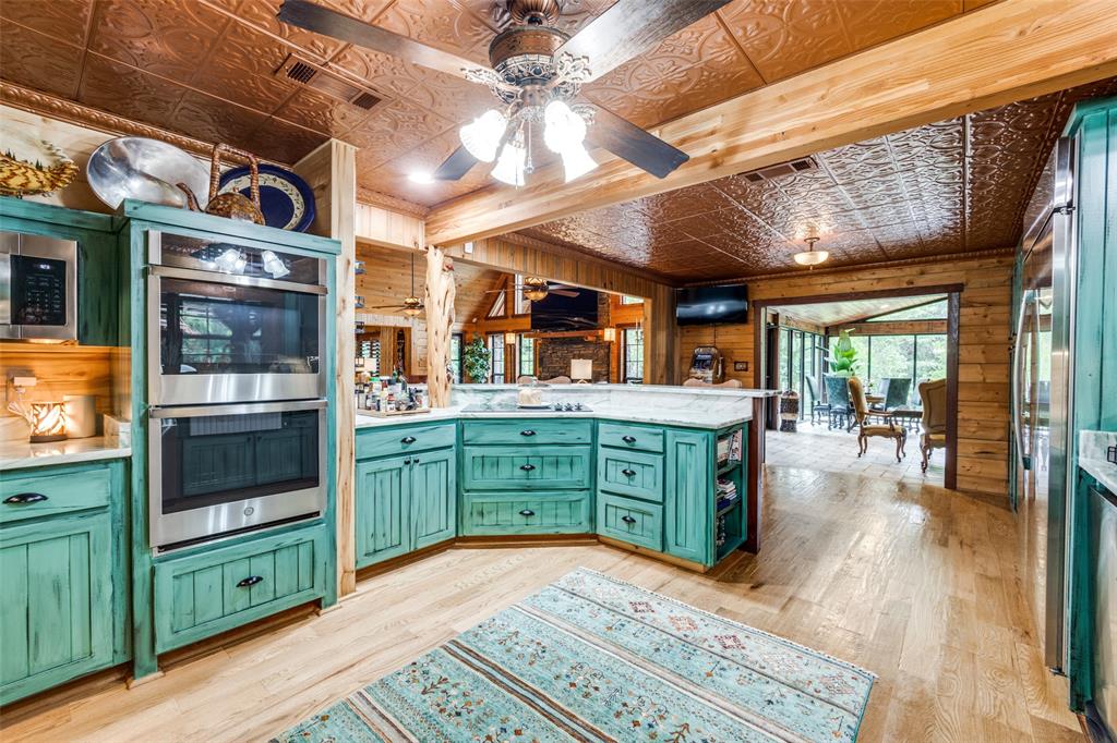 Emerald Sound At Lake Lewisville - Residential