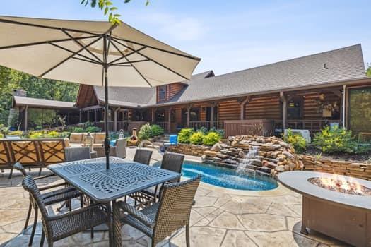 Emerald Sound At Lake Lewisville - Residential