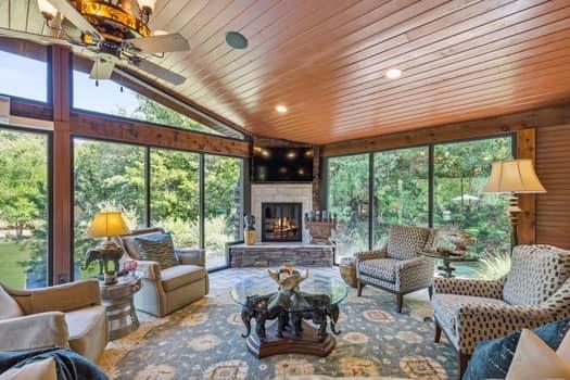 Emerald Sound At Lake Lewisville - Residential