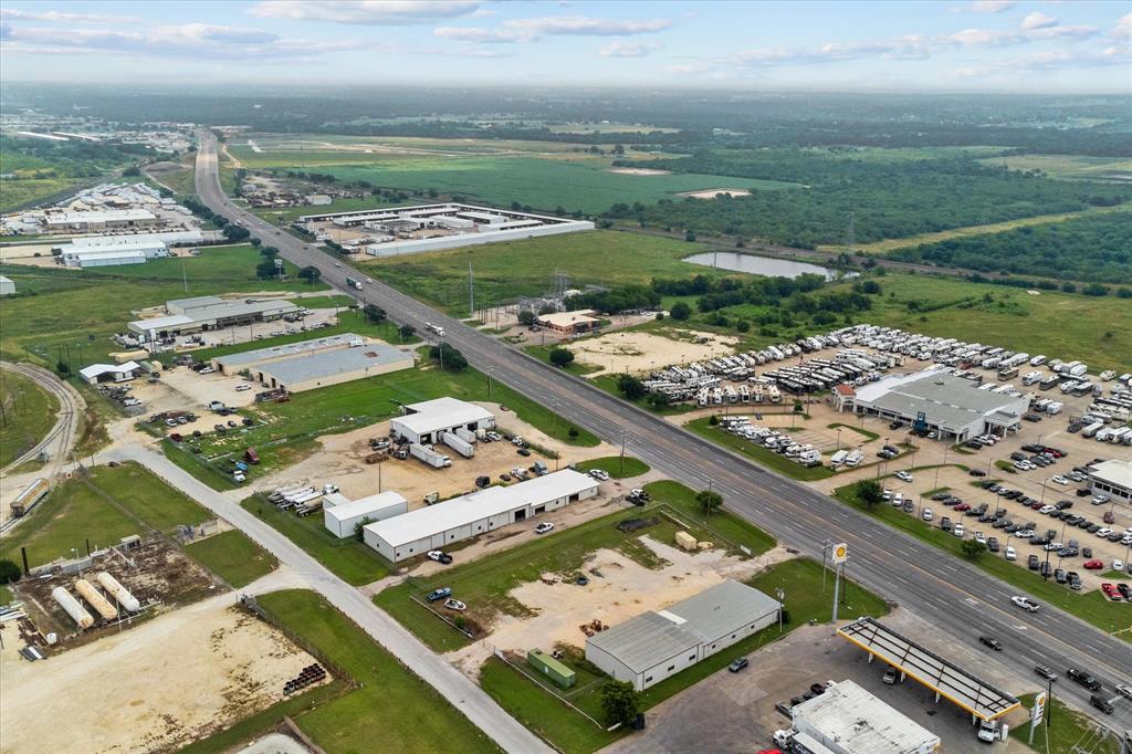 A MC BRAYER - Commercial Sale