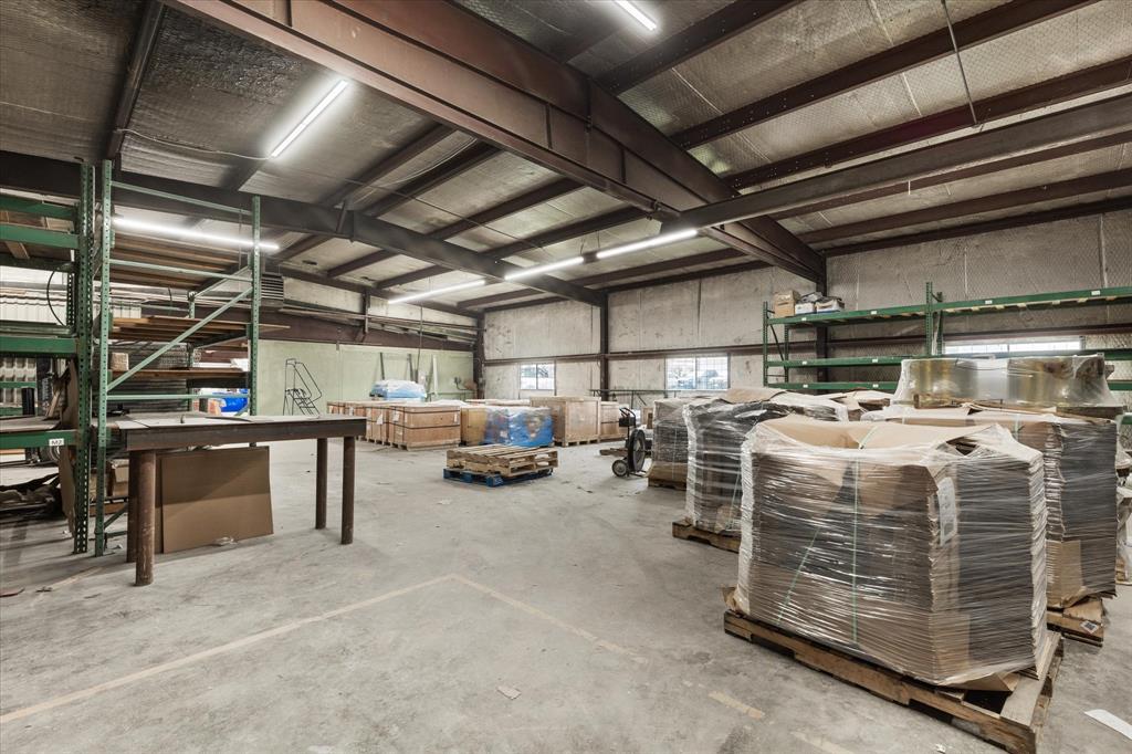 A MC BRAYER - Commercial Sale