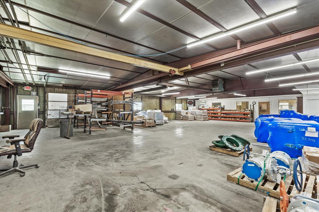 A MC BRAYER - Commercial Sale