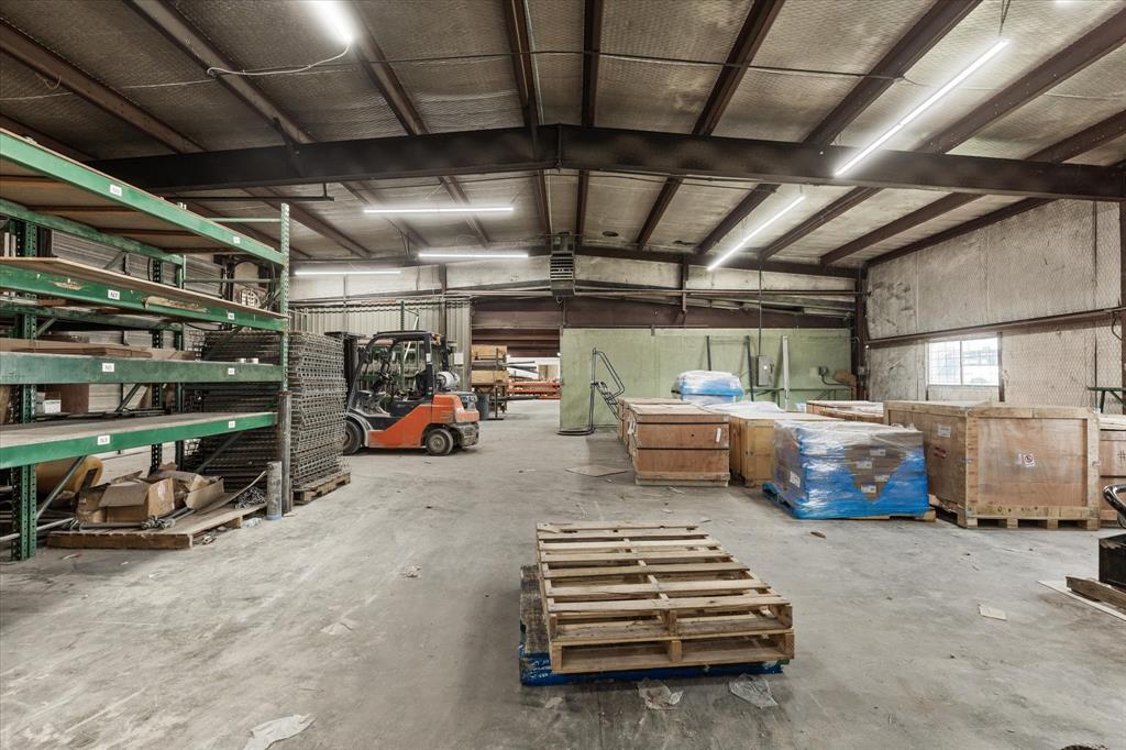 A MC BRAYER - Commercial Sale