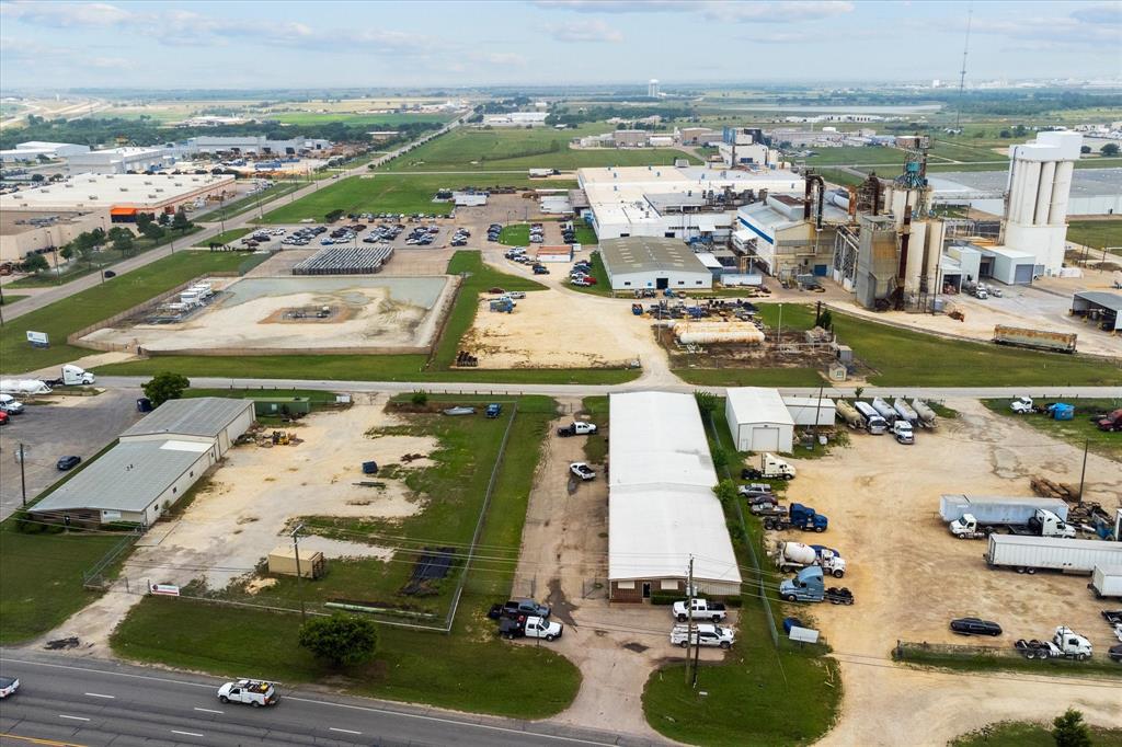 A MC BRAYER - Commercial Sale