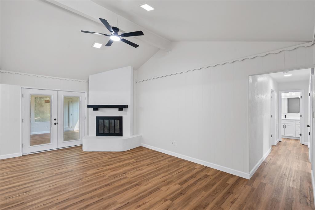 912 Jayellen Court
