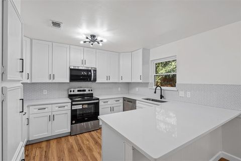 912 Jayellen Court Burleson TX 76028