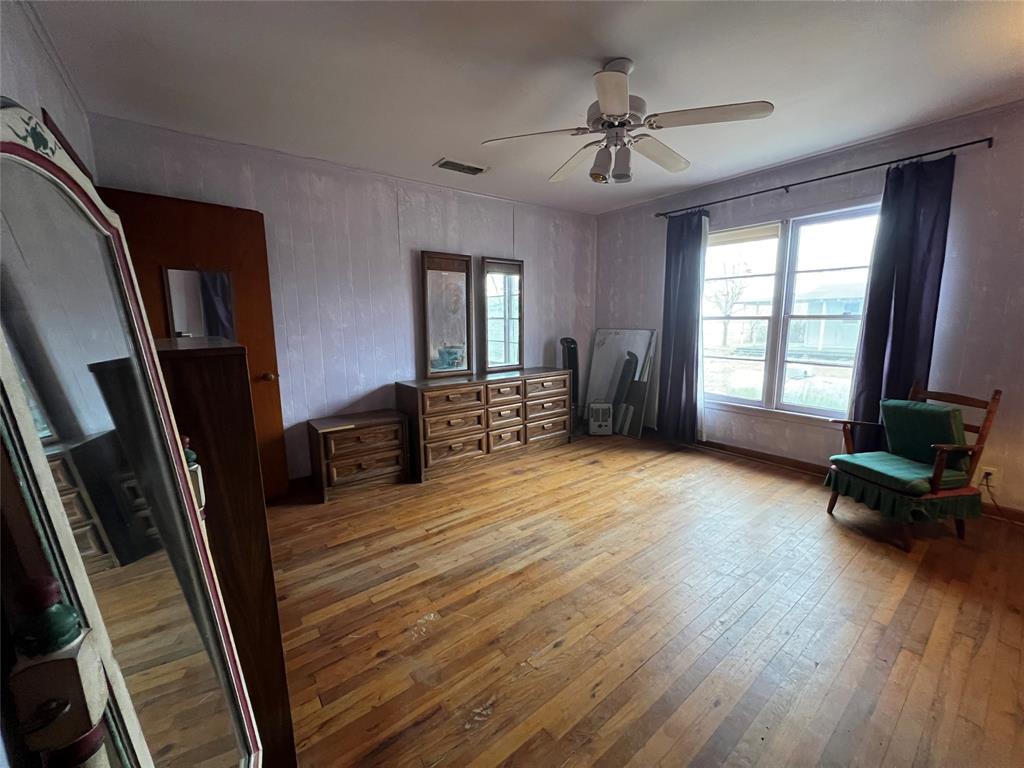 A0033 CRITTENDEN N - Residential