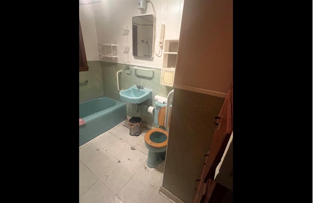 A0033 CRITTENDEN N - Residential