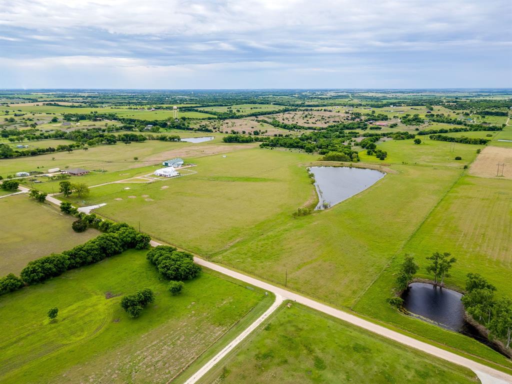 375 J B Vandiver Loop