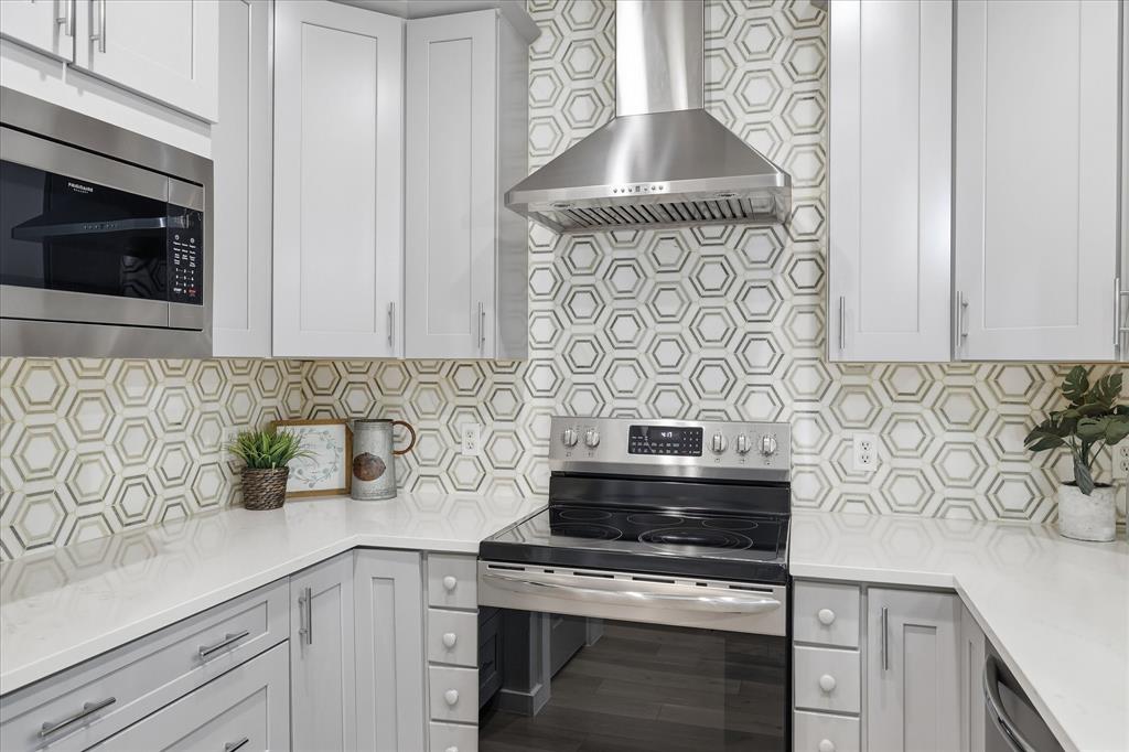 Villages Of Crawford Farms Th - Residential