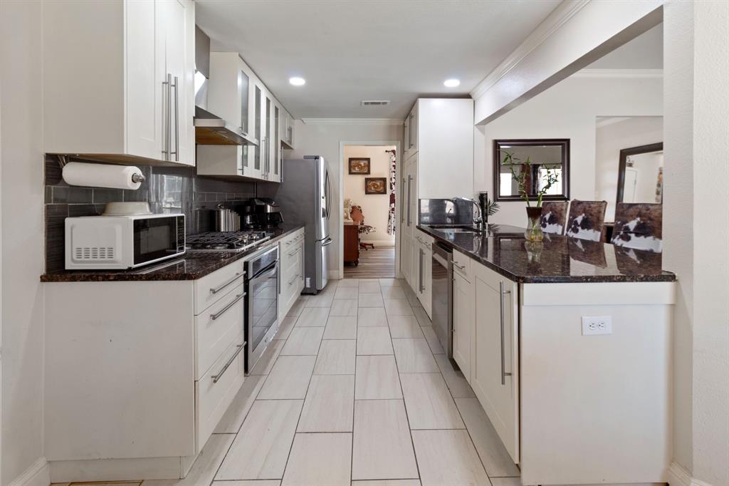 1410 Adam Place