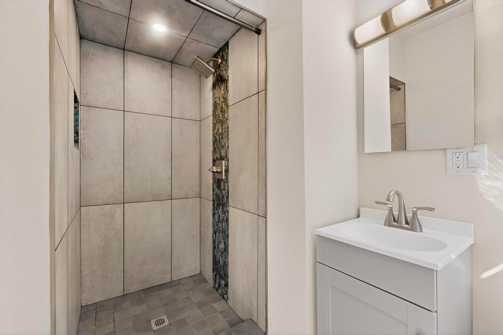 Ferguson Heights 03 Rev - Residential