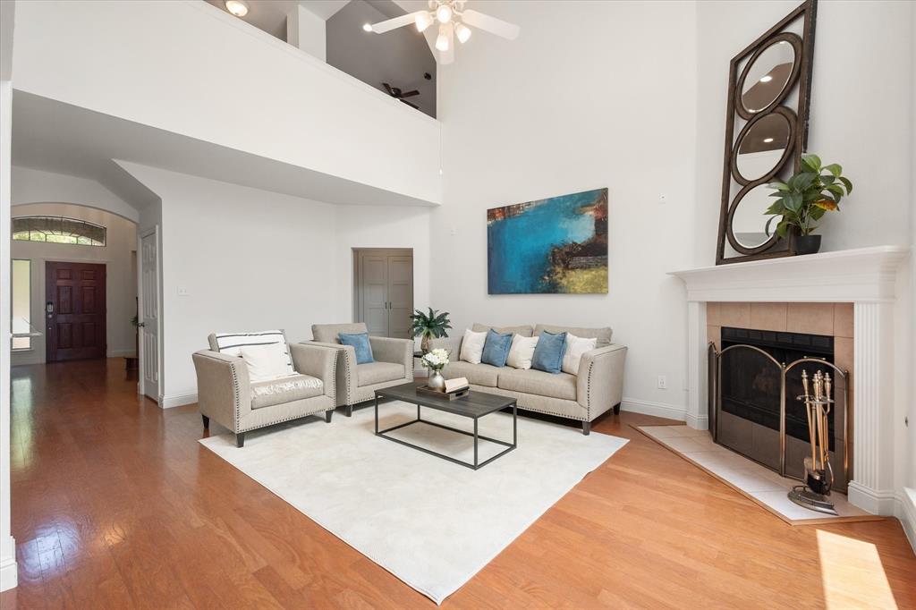 6945 Shoreview Drive