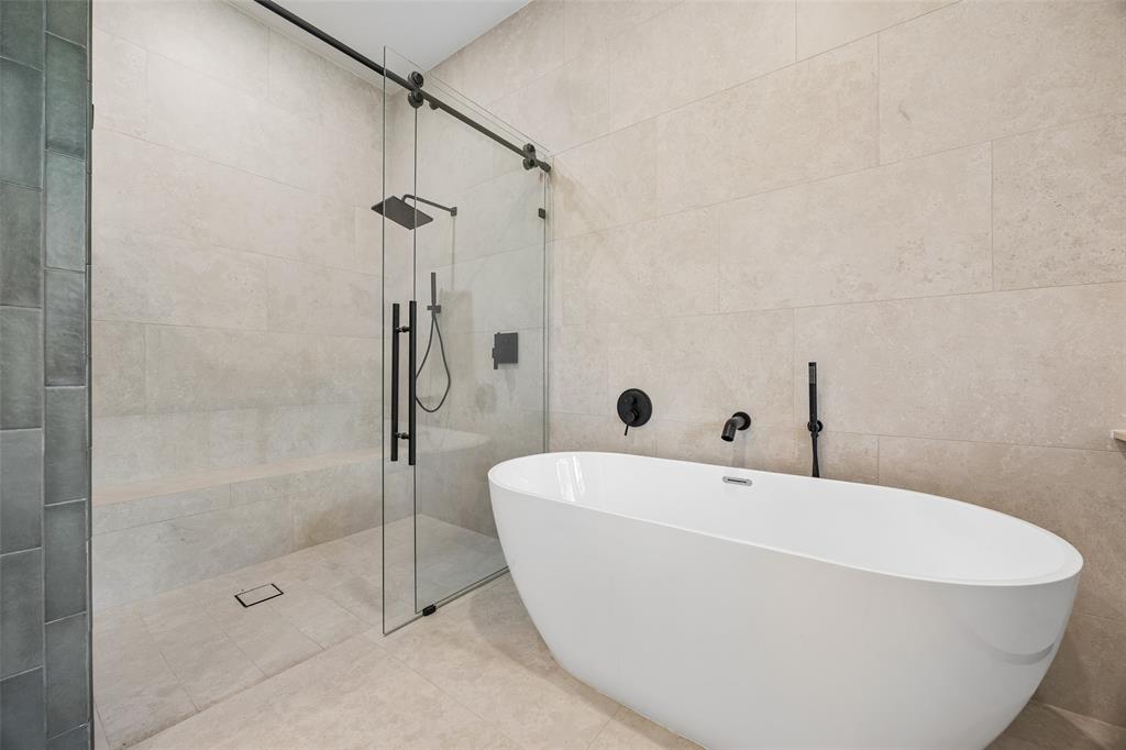 LAKELAND TERRACE - Residential