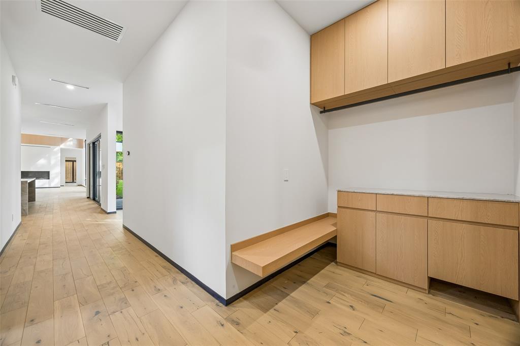 LAKELAND TERRACE - Residential