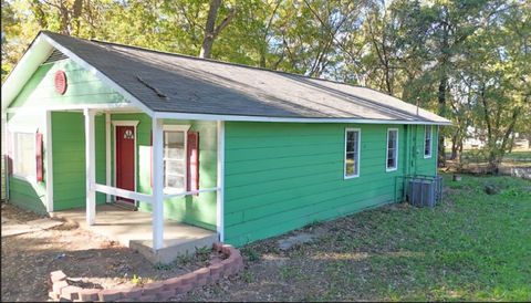 A home in Wills Point