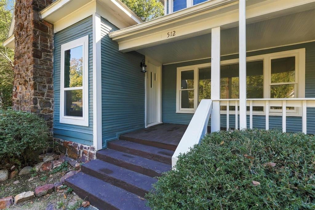 512 E Main Street
